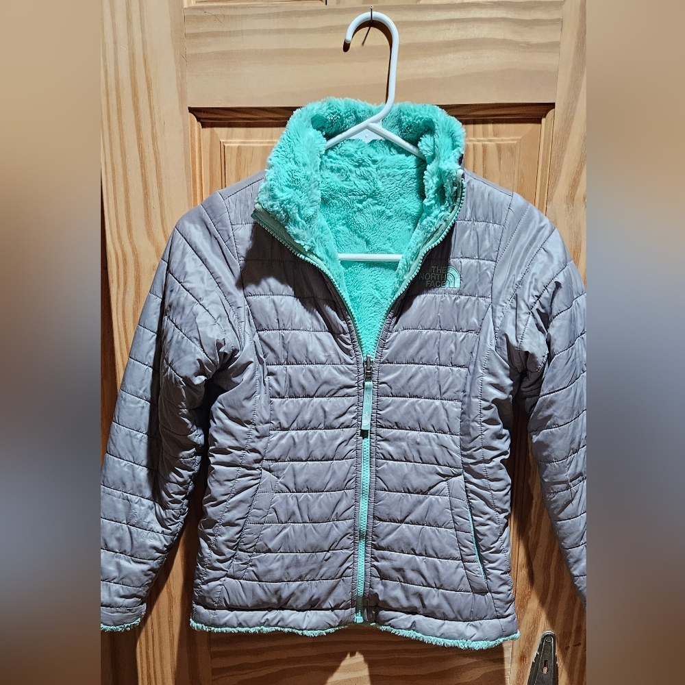 Girls Reversable North Face size 10/12